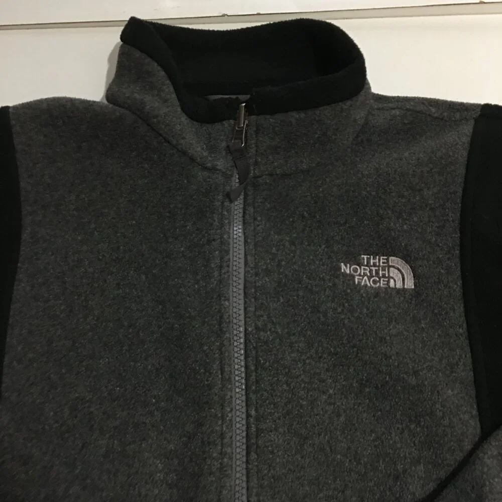 The North Face Boys Large Gray Fleece Jacket Full Zip